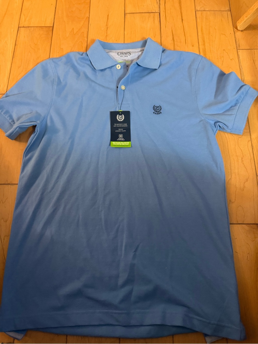 Chaps Menβs Sky Blue Cotton Polo with Embroidered Crest
